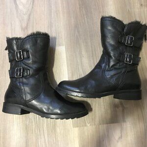 Kenneth Cole Reaction Ladies Black Boots Size 6M